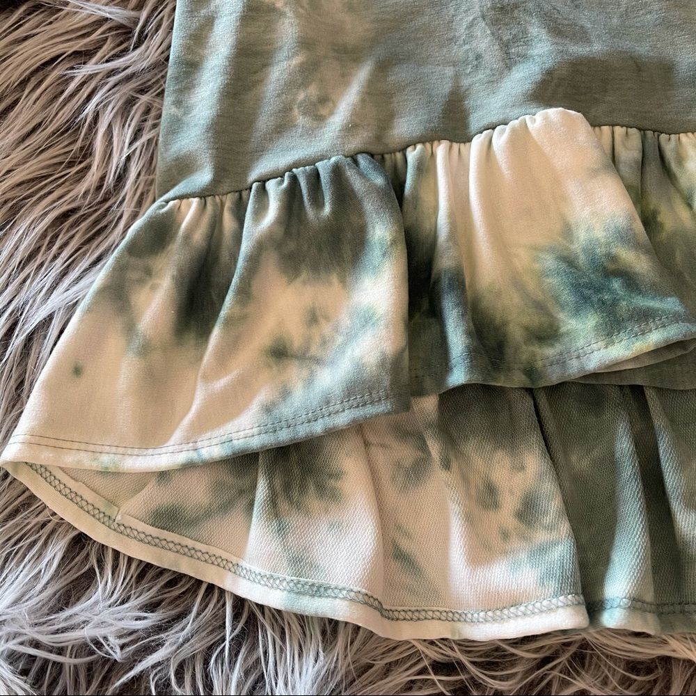 NWT Thyme + Honey Tie-Dye Peplum Ruffle Hem Short Sleeve Raglan Top Sage - Picture 5 of 12